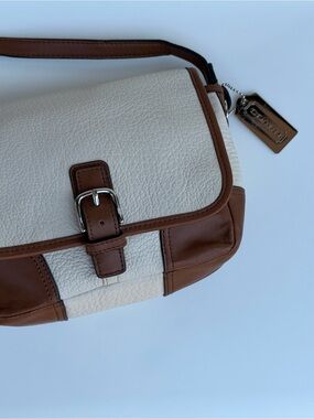 Coach Pebbled Leather Crossbody Shoulder Flap Bag Cream White Brown Boho F31664